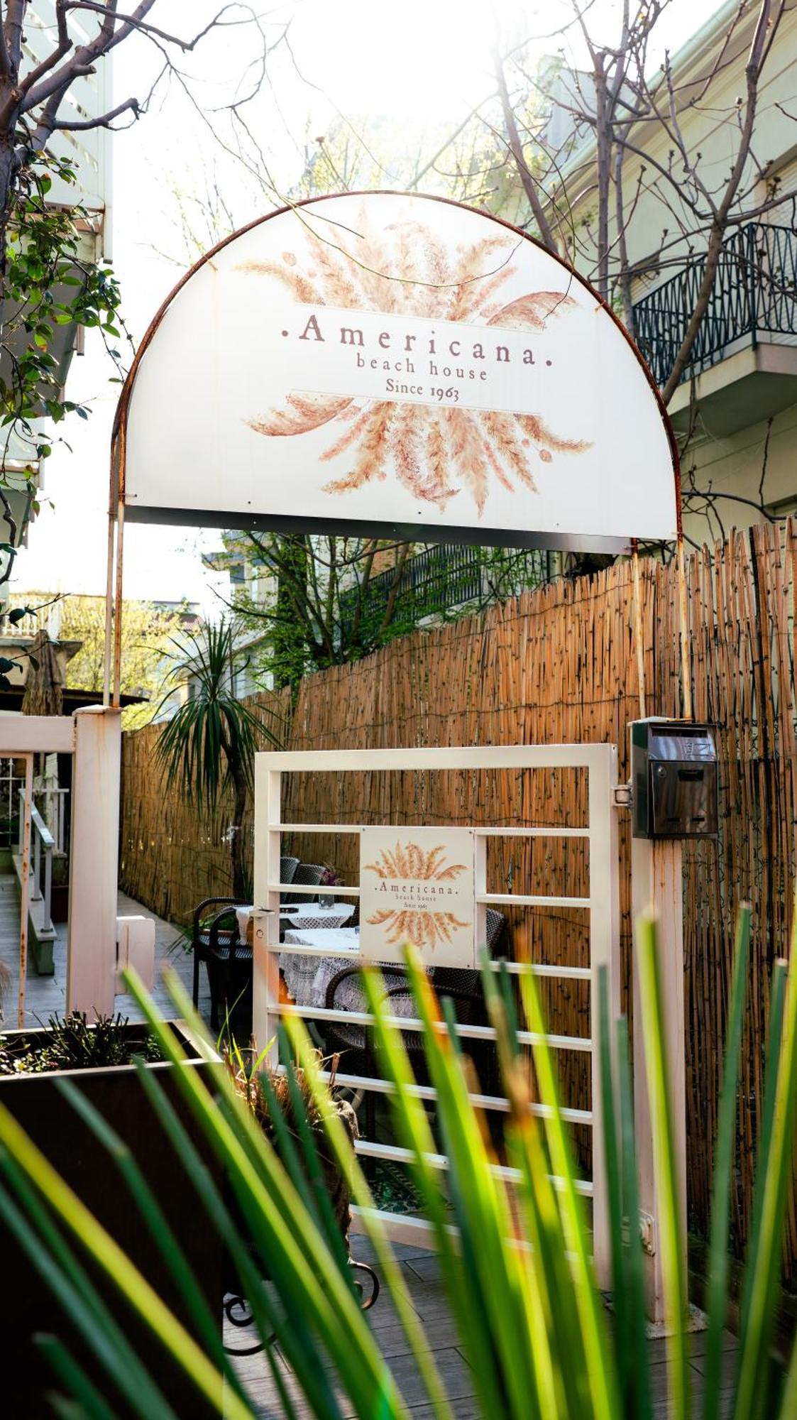Americana Beach House Ріміні Екстер'єр фото